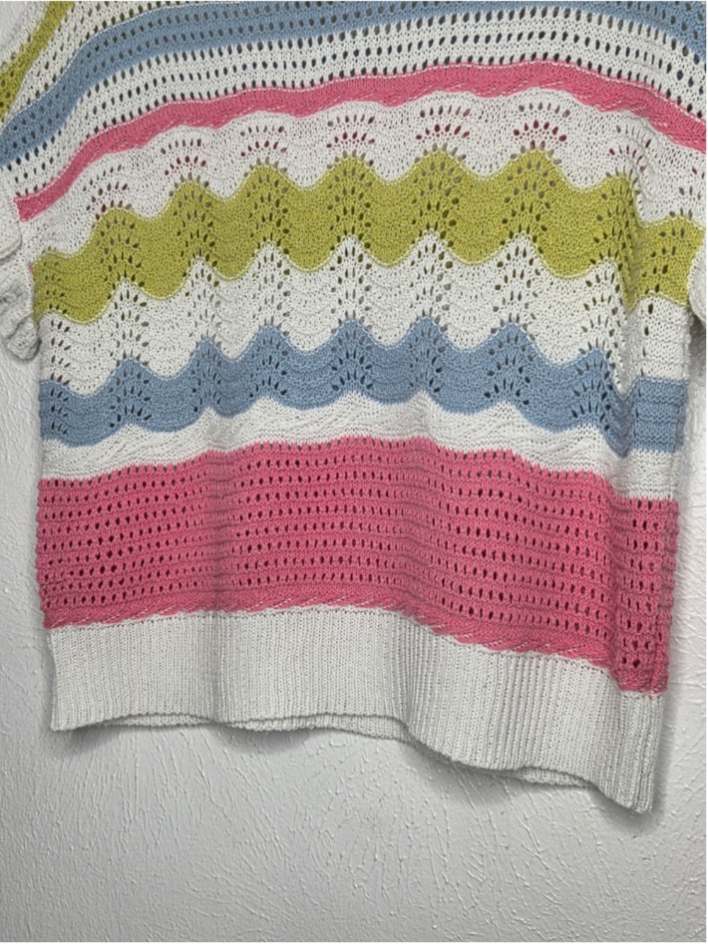 Entro striped Crochet Knit top Flutter Sleeve Women's Size Medium Colorful - Picture 4 of 10